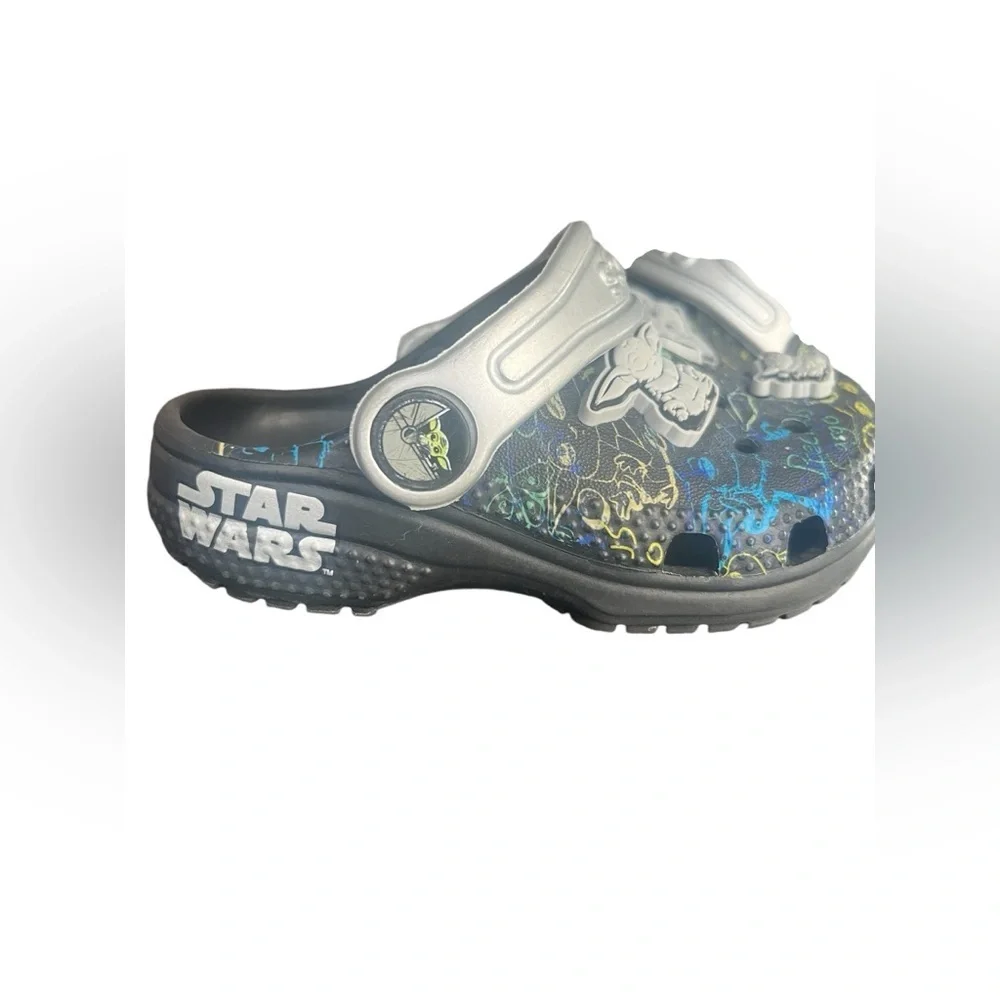 Crocs Classic Star Wars Grogu Baby Yoda Clogs Baby Size 6 - Picture 5 of 7